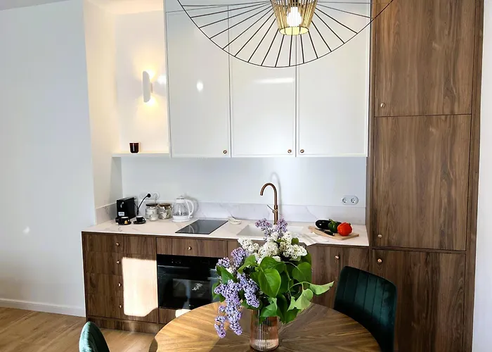 Srodmiescie Pl. Zbawiciela Апартаменты *